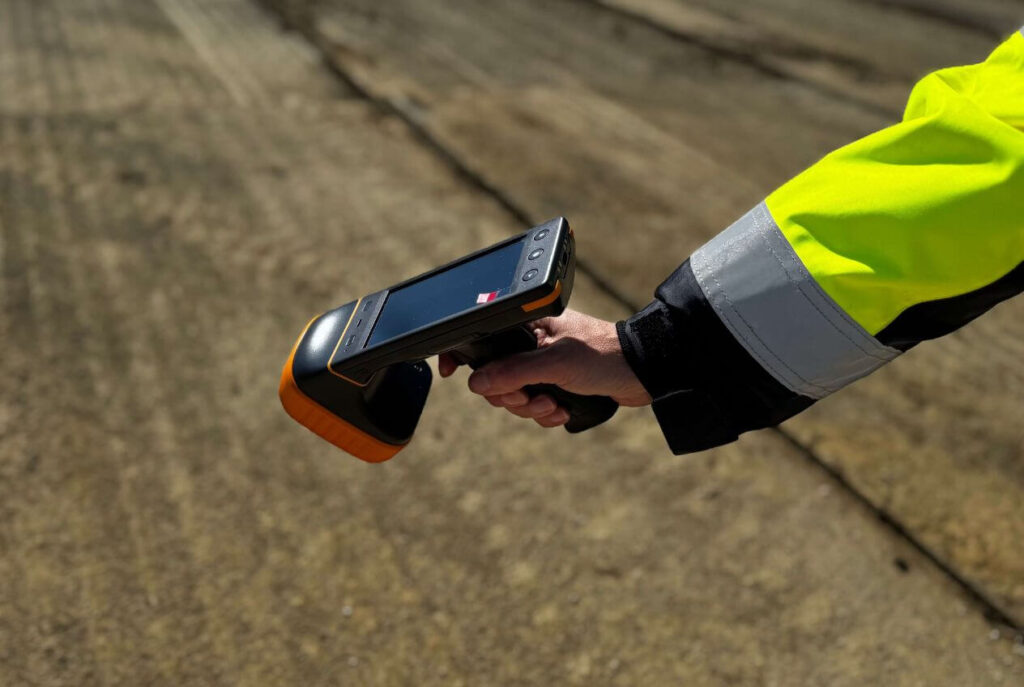RFID-Scanner im Einsatz