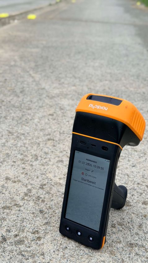 Ferrando Streetservice App für RFID-Tracking von Fahrbahnplatten